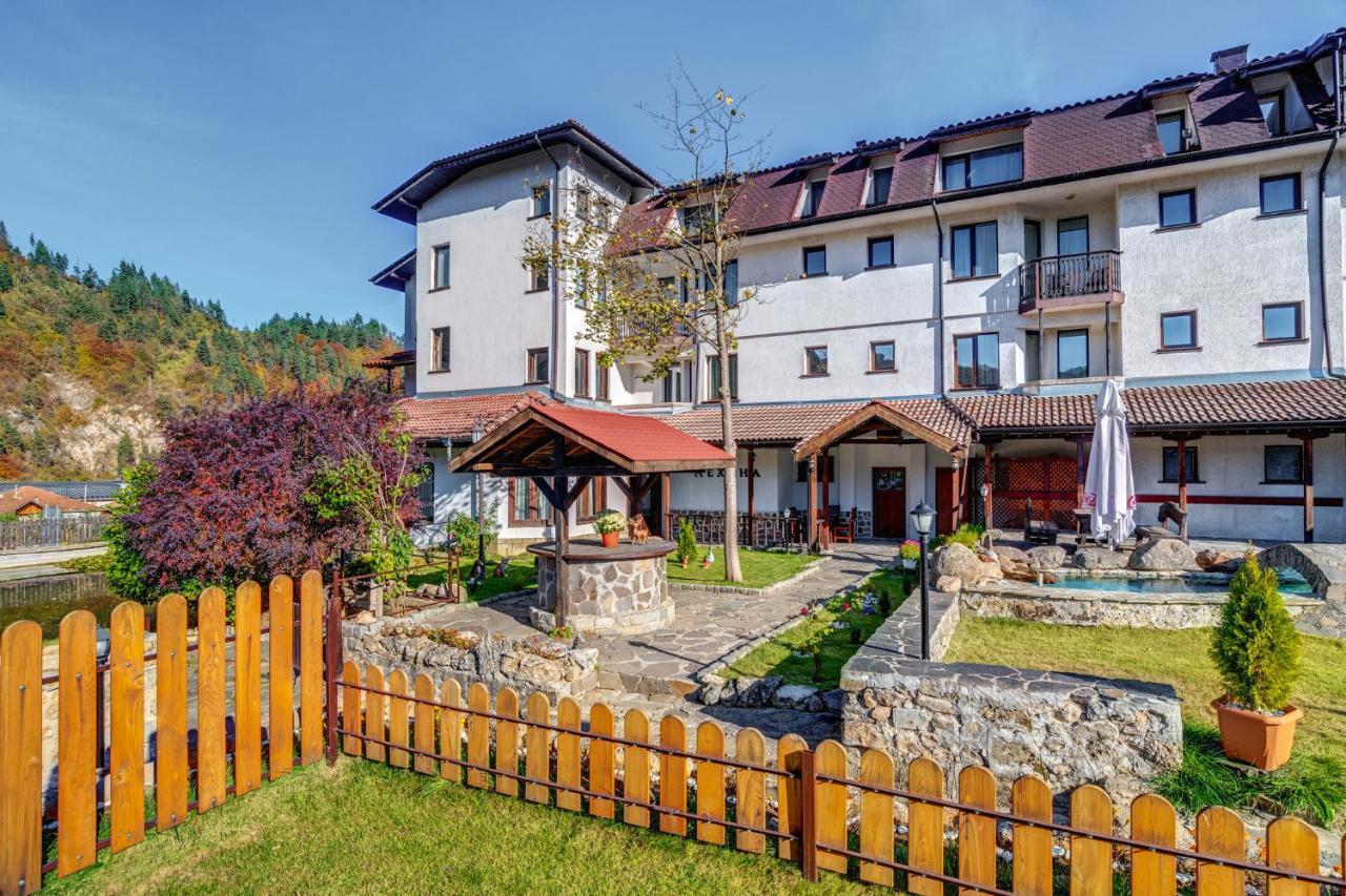 Хотел Смолена Smilyan  Exterior foto