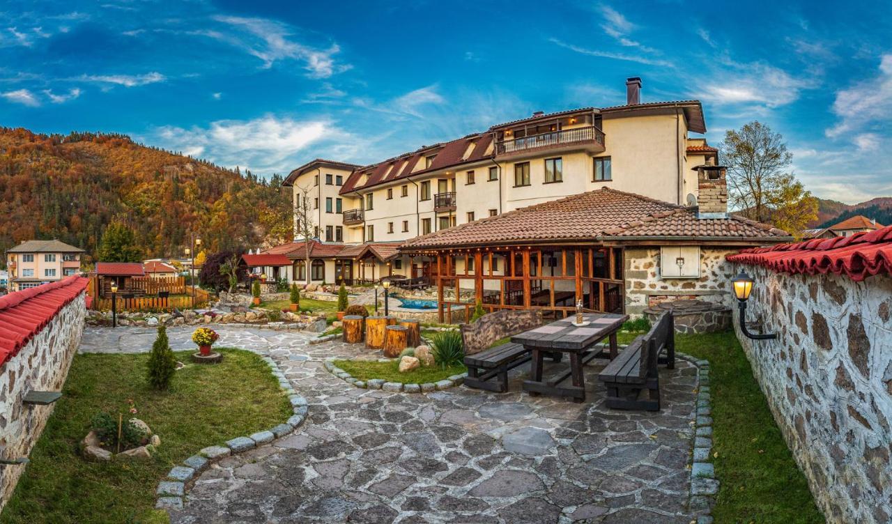 Хотел Смолена Smilyan  Exterior foto