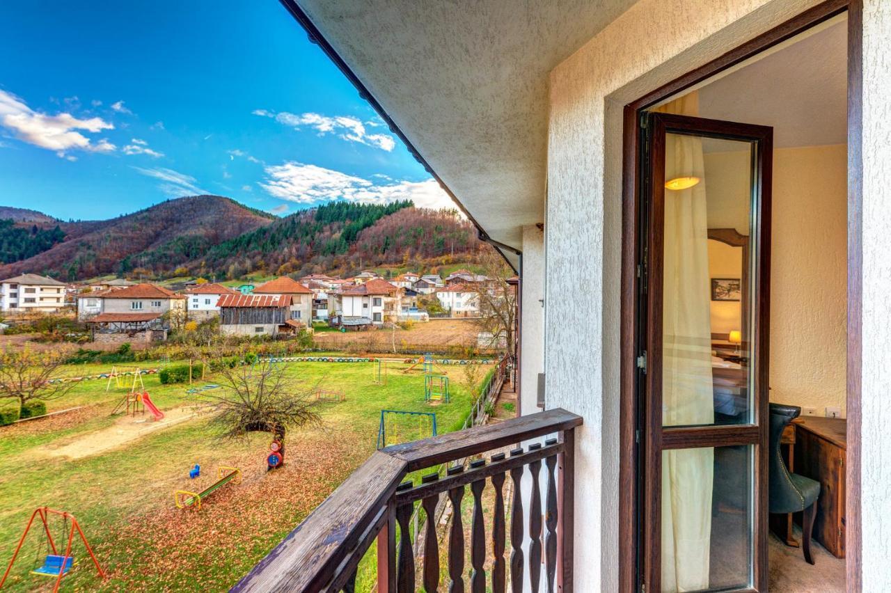 Хотел Смолена Smilyan  Exterior foto